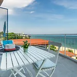 White Dove Apartment Golden Sands