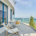 White Dove Apartment