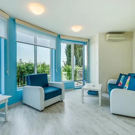 White Dove Апартамент