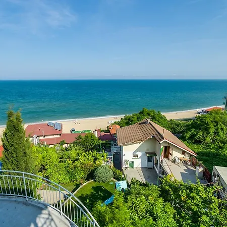 Апартамент White Dove Златни пясъци