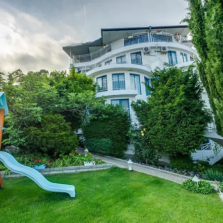 White Dove * Златни пясъци