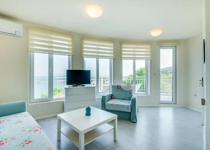 White Dove Golden Sands