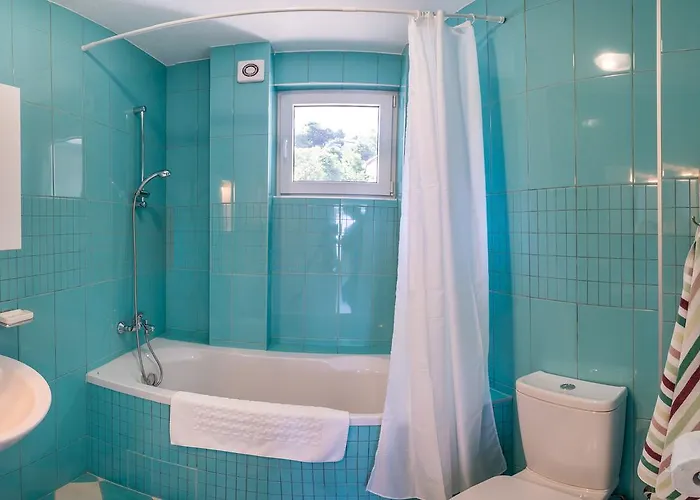 White Dove * غولدن ساندز